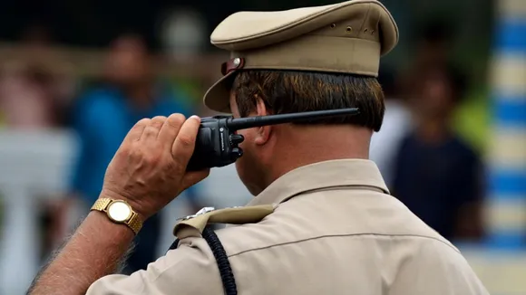 4 police personel has been closed in maldah adibasi women torture case