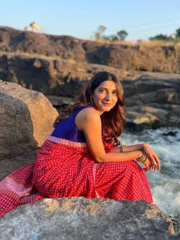 গৌরী নালাওয়াদে শাড়ি লুক