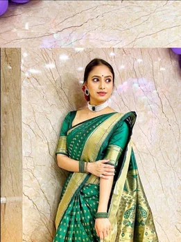 সায়ালি দেওধর সবুজ পৈঠানি শাড়ি