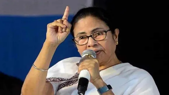 mamata banerjee cbi raid municipal recruitment scam coromandel express accident prob , কলকাতায় তৎপর সিবিআই, 'এবার বাথরুমেও?' রেল দুর্ঘটনা তদন্ত নিয়ে ভয়ঙ্কর অভিযোগ মমতার