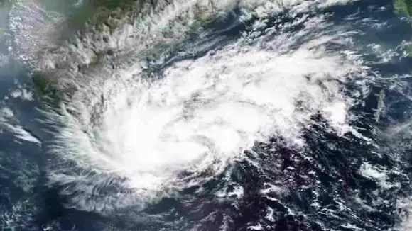 Cyclone Biparjoy, Cyclone Biparjoy news, Cyclone Biparjoy landing, Gujarat weather, Gujarat IMD, Indian Express, Gujarat rains