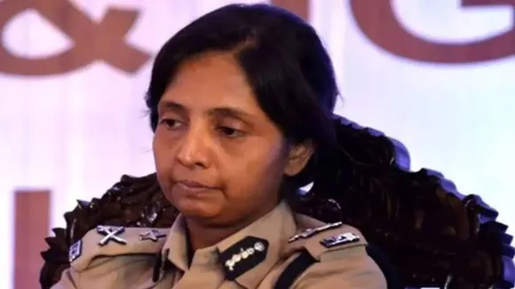 damayanti sen removed from kaliaganj investigation sit by calcutta high court , দময়ন্তী সেনের বিরুদ্ধে মারাত্মক অভিযোগ, কালিয়াগঞ্জকাণ্ডের তদন্তে সিট থেকে সরানো হল IPS-কে