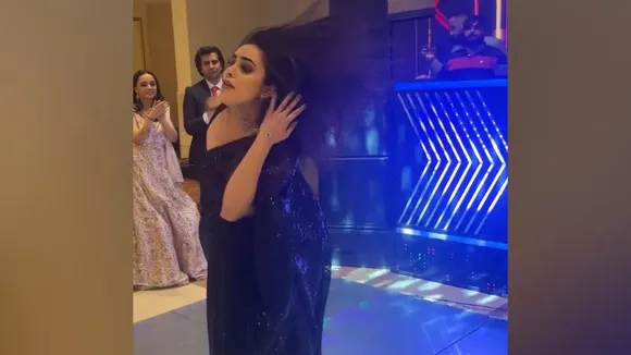 Woman In Black Saree, Sharara Sharara Song, Video, viral video, dance video, amazing dance video, girl dance video, viral dance video, dance viral video, waman dances in saree,