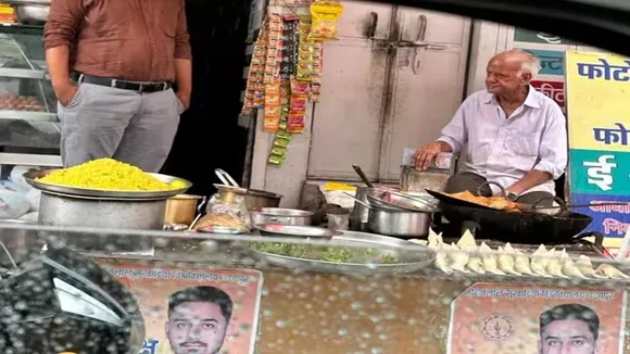 Rajasthan, Udaipur, Viral post, Udaipur Viral post, Udaipur samosa seller Story, Udaipur samosa seller Viral post, Udaipur samosa Wala, Udaipur samosa Wala Story, Udaipur samosa Wala Viral Post, Trending News, Trending Post, Rajasthan samosa Wala Story,