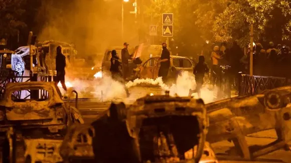 ouths clash, French police, loot, riots, france protests, police shooting, President Emmanuel Macron, Nanterre, nahel, racism, anti-racism"