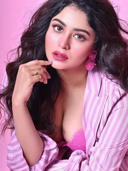 ritabhari chakraborty in pink barbie attire