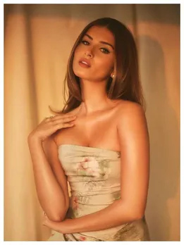 তারা সুতারিয়া