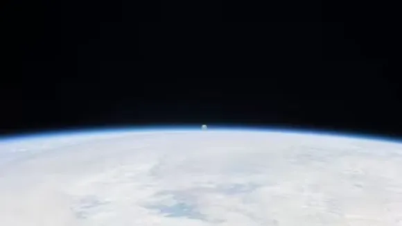 Earth, moon, water, electron, water, magnetosphere, plasma, water on the Moon, chandrayaan 1