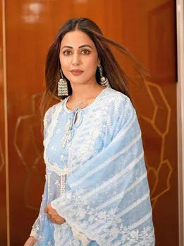 Hina Khan Dress (8)