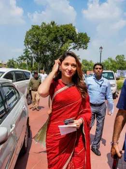 cropped-Tamannaah-Bhatia-in-Parliament-7.jpg