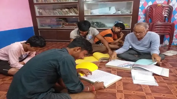 Beginning in 1947 the handwritten Prabhat Sahitya Patrika is still unique in its own right