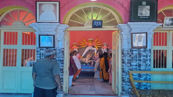 Nilratan Sarkar was attached with Jaynagar Sarkar Bari Durga Puja