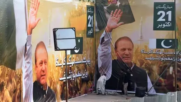 Nawaz Sharif returns Pakistan ahead of vote , ভোটের আগে পাকিস্তানে ফিরলেন নওয়াজ শরিফ