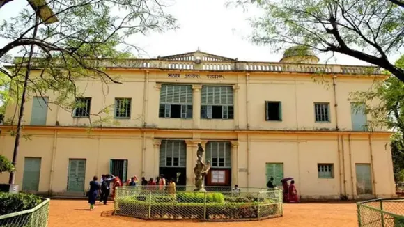 Central govt orders removal of plaque from Visva Bharati University