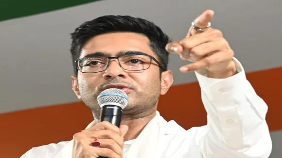 Abhishek Banerjee asked the deprived people to call Sukant Majumdar to collect the dues of Bengal , বাংলার বকেয়া আদায়ে সুকান্ত মজুমদারকে ফোন করতে বললেন অভিষেক ব্যানার্জী