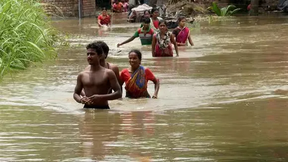 Flood risk is likely in seven districts of West Bengal , পশ্চিমবঙ্গের সাত জেলায় বন্যা পরিস্থিতির আশঙ্কা