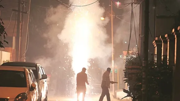 From city to district night of Kali Puja is full of heavy sound of firecrackers