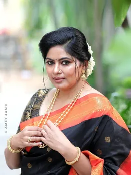 Shweta Shinde Black Paithani Saree