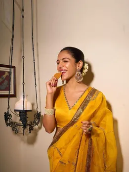 shriya-pilgaonkar-diwali-2023 (1)