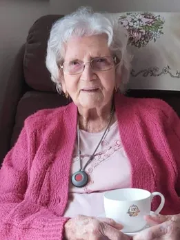living a long and healthy life follow these tips, best tips to follow healthy life, Centenarian Katie MacRae celebrated her 106th birthday, secret to living long