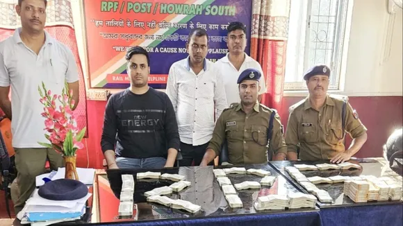 RPF arrested 1 person at Howrah station with about 24 lakh rupees