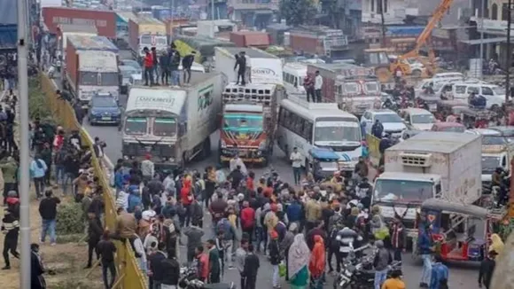 "transporters strike, truck drivers protest, trucks and bus strike, truck drivers strike, new hit and run law, new hit and run provision, Bharatiya Nyay Sanhita, indian express news