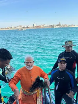 PM Narendra Modi Enjoys Scuba Diving in Dwarka Gujarati news