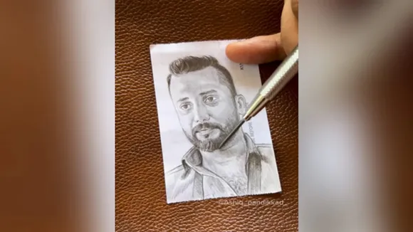 Kerala artist , Kerala artist sketches bus conductor on ticket, Artist makes sketch of bus conductor on ticket, kerala , kerala news, bus conductor, sketch of bus conductor, viral video, emtional video, trending video,