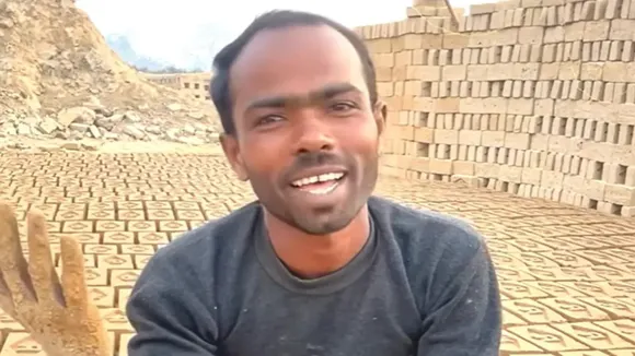 Emotional video viral,making bricks for livelihood,responsibilities,heart touching video,Inspirational Stories,motivational,motivational story,Motivational and Inspiring video,viral video,Best Motivational Quotes,Inspiring Success Stories,video"