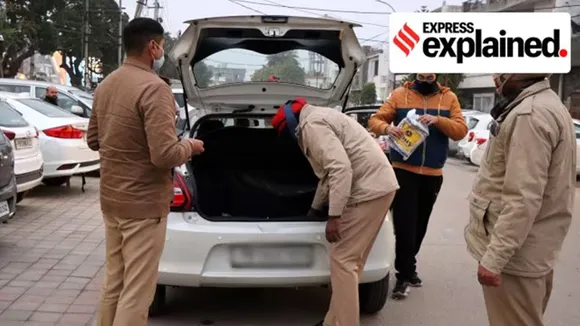 travelling with cash during polls 2024 here are the election commission rules, ভোটের সময় নগদ নিয়ে বাইরে ঘুরছেন? সাবধান! জানুন কমিশনের এই নিয়মাবলী