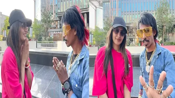 "Vada Pav Girl, Viral Vada Pav Girl, Delhi ki Viral Vada Pav Girl, Dolly Chaiwala, Dolly Chaiwala video, Dolly Chaiwala viral video, Delhi's Famous Vada Pav Girl, Chandrika Gera Dixit, viral video, viral news, trending news, Dolly Chaiwala Met Delhi's Famous Vada Pav Girl,