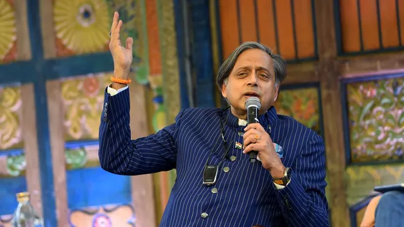 shashi tharoor