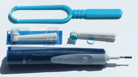 Electric Toothbrush, Pros and Cons, Normal Brush, Tech news,gadgets, How Electric Toothbrush work, electric toothbrush, benefits of electric toothbrush, electric toothbrush pric,e best electric toothbrush,