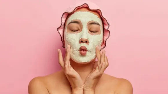 Benefits of applying aloe vera and turmeric together face pack