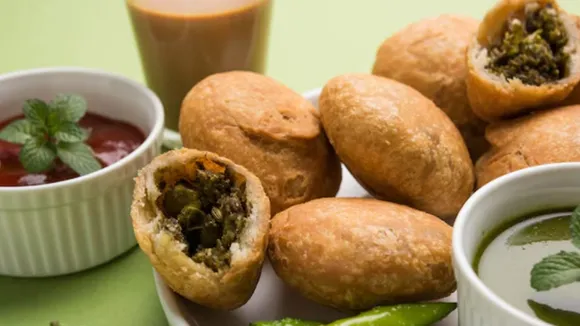 Winter Special matar Kachori Recipe
