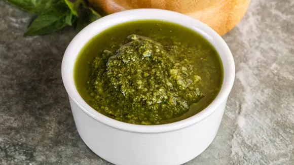 Green Onion Chutney Recipe in gujarati