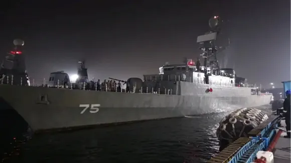 Iranian warship sinks