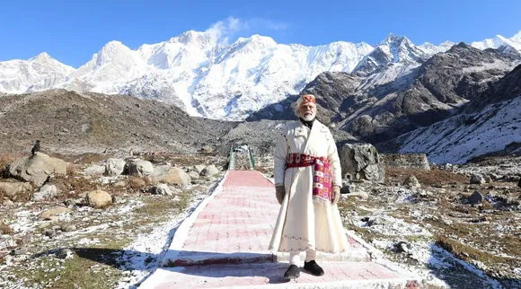 કેદારનાથ ધામમાં પીએમ નરેન્દ્ર મોદીએ પહેર્યો હિમાચલ પ્રદેશનો ખાસ ડ્રેસ ‘ચોલા-ડોરા’, જાણો કોણે આપ્યો હતો ભેટ