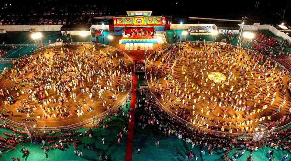 અમદાવાદ : “ગરબા નથી આવડતા કેમ આવ્યો”, યુવક ગરબાના સ્ટેપ ભૂલ્યો તો પાડોશીએ કરી દીધી પીટાઇ