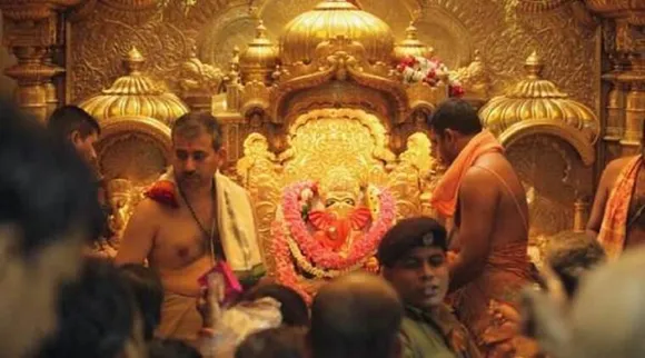 'સિદ્ધિ વિનાયક દાદા.. ગજાનંદ વિશ્વ વિધાતા', સિદ્ધિ વિનાયક મંદિરથી ગજાનંદ ગણપતિ દાદાના કરો Live દર્શન