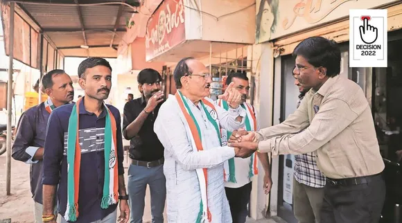 ગુજરાત વિધાનસભા ચૂંટણીઃ મોરબી કોંગ્રેસ ઉમેદવારે પ્રચાર દરમિયાન પુલ દુર્ઘટનાનો ઉપયોગ કરવાનું ટાળ્યું