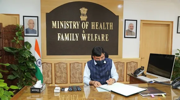 Covid-19 in India: ચીન, જાપાન, દક્ષિણ કોરિયા, હોંગકોંગ અને થાઈલેન્ડથી આવતા મુસાફરો માટે RT-PCR ટેસ્ટ ફરજિયાત, કોરોનાને રોકવા કેન્દ્રનો નિર્ણય