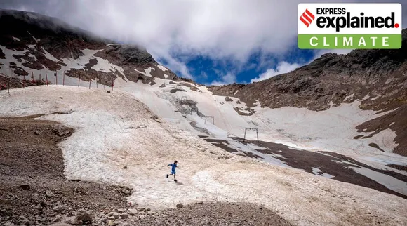 Climatologists suggested that the temperatures surged to summer or springtime levels. (AP/file)