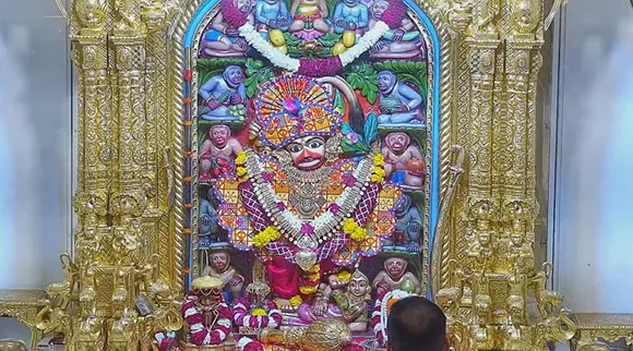 Kashtabhanjan dada live darshana