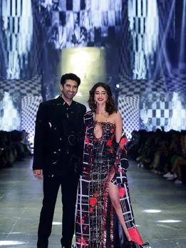 LFW અનન્યા પાંડે આદિત્ય રોય કપૂર