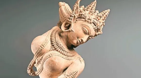 Express Investigation met 15 antiques transfer to India