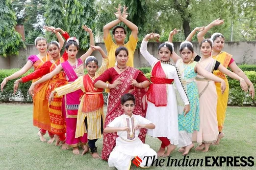 dance, international dance day, dance forms, indian dance forms, kathak, bharatanatyam, odissi, manipuri, kuchipudi, birju maharaj, india, indian express