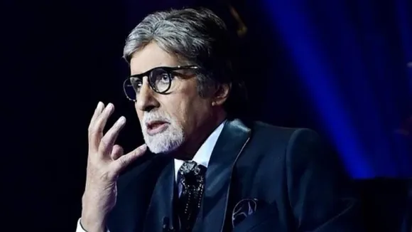 Amitabh Bachchan Did Not Washed His Face For 7 Days In First Film Saat Hindustani
