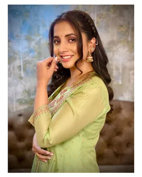 sayali sanjeev and ruturaj gaikwad