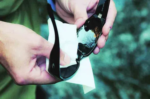 આંખોને તડકાથી બચાવવા માટે સનગ્લાસનો ઉપયોગ કરવો ખૂબ જ ફાયદાકારક 